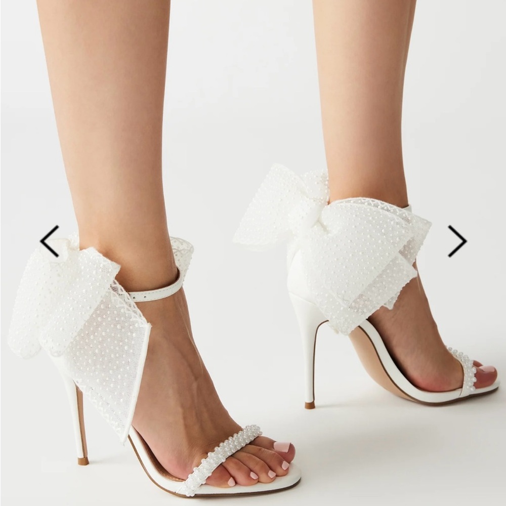 Steve Madden White Bow Heels